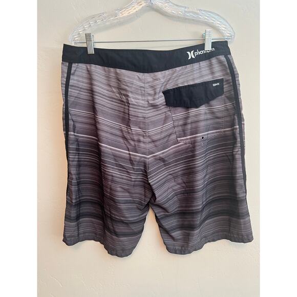 Vintage Y2K Men’s Hurley Swim Trunks Shorts Waist Size: 34 Black & Gray Striped - Picture 5 of 6